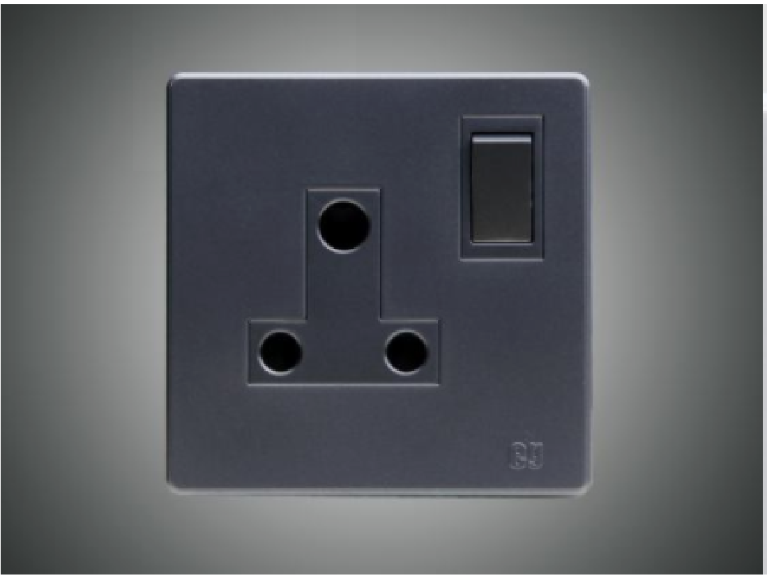 13A 3 Pin Socket with Switch-Silver (MGS3034/S)