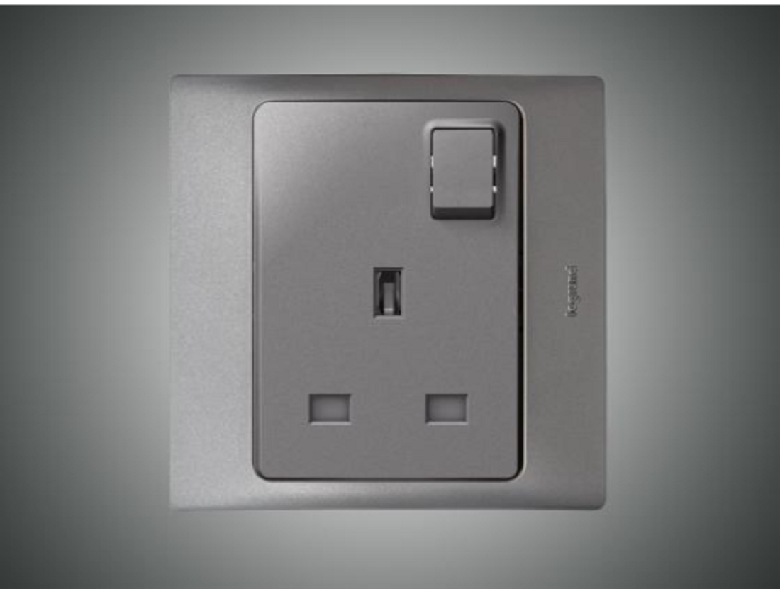 13A 3Pin Socket+Switch Dark Silver (283511)